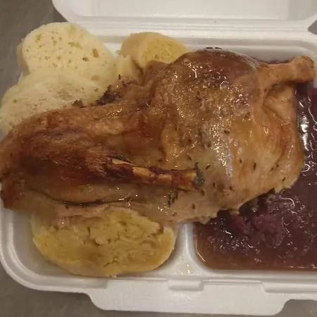 Pensionat Mala Svata Hora - & Restaurace Mníšek pod Brdy