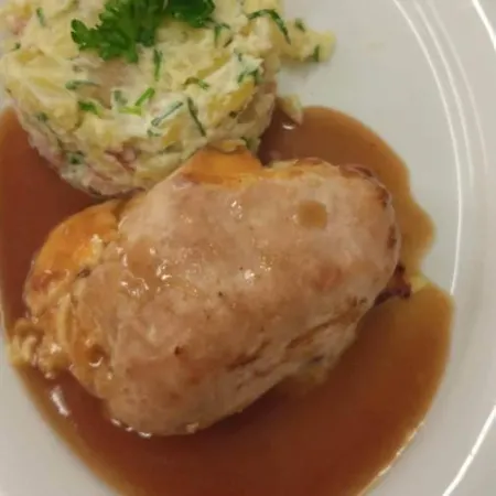 Mala Svata Hora - & Restaurace 게스트하우스 Mníšek pod Brdy