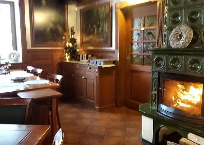 Pensión Malá Svatá Hora - Penzion&restaurace Mníšek pod Brdy