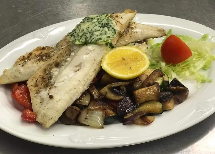 Pensión Malá Svatá Hora - Penzion&restaurace Mníšek pod Brdy